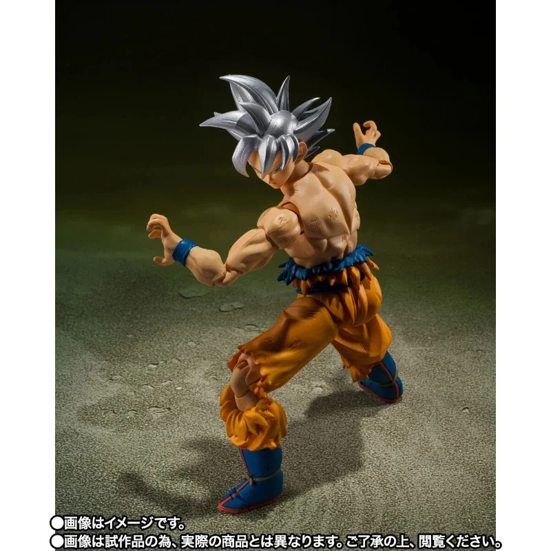 Son Goku Ultra Instinct S.H.Figuarts - Image 3