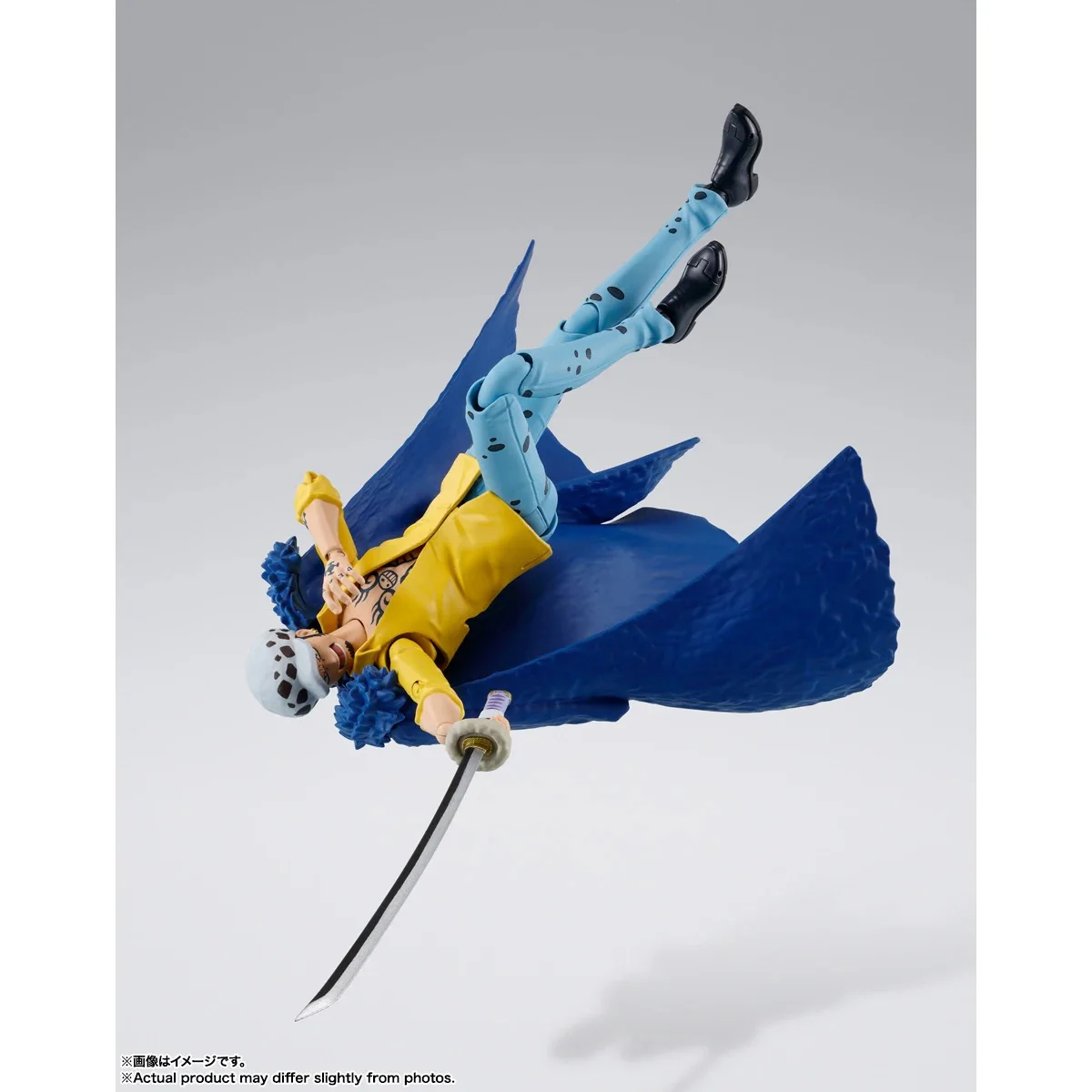 Trafalgar Law S.H. Figuarts - Image 5